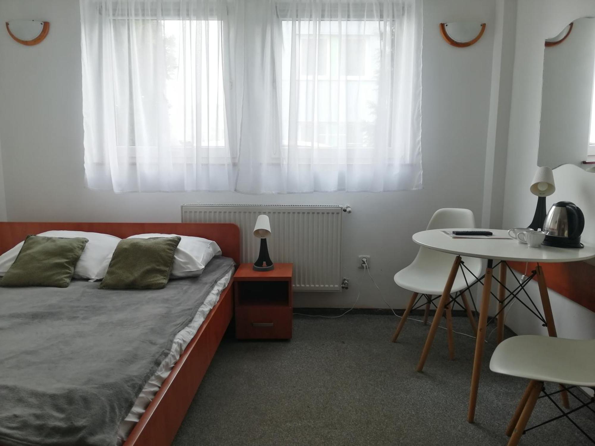 Hotel Dabrowiak Dąbrowa Górnicza エクステリア 写真